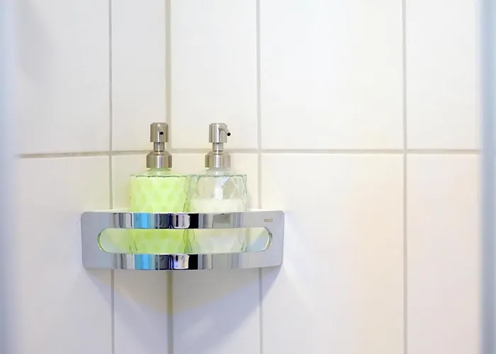 Lejlighed Stylish - 3 Min Walk To Main Train Station - Close To The - Kitchen - Netflix *