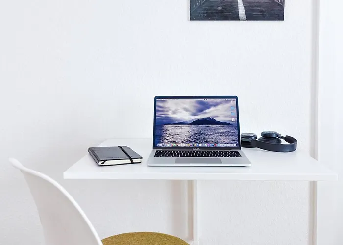 Stylish - 3 Min Walk To Main Train Station - Close To The - Kitchen - Netflix Wuppertal