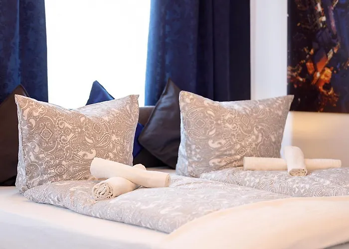 Stylish - 3 Min Walk To Main Train Station - Close To The - Kitchen - Netflix Lejlighed *